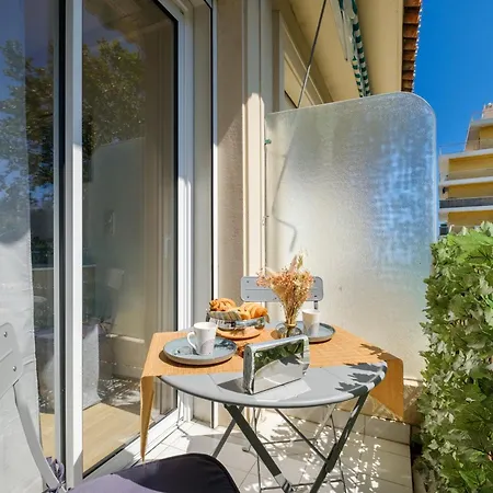 La Grande Bleue, Magnifique T2 Climatise, Proche De La *